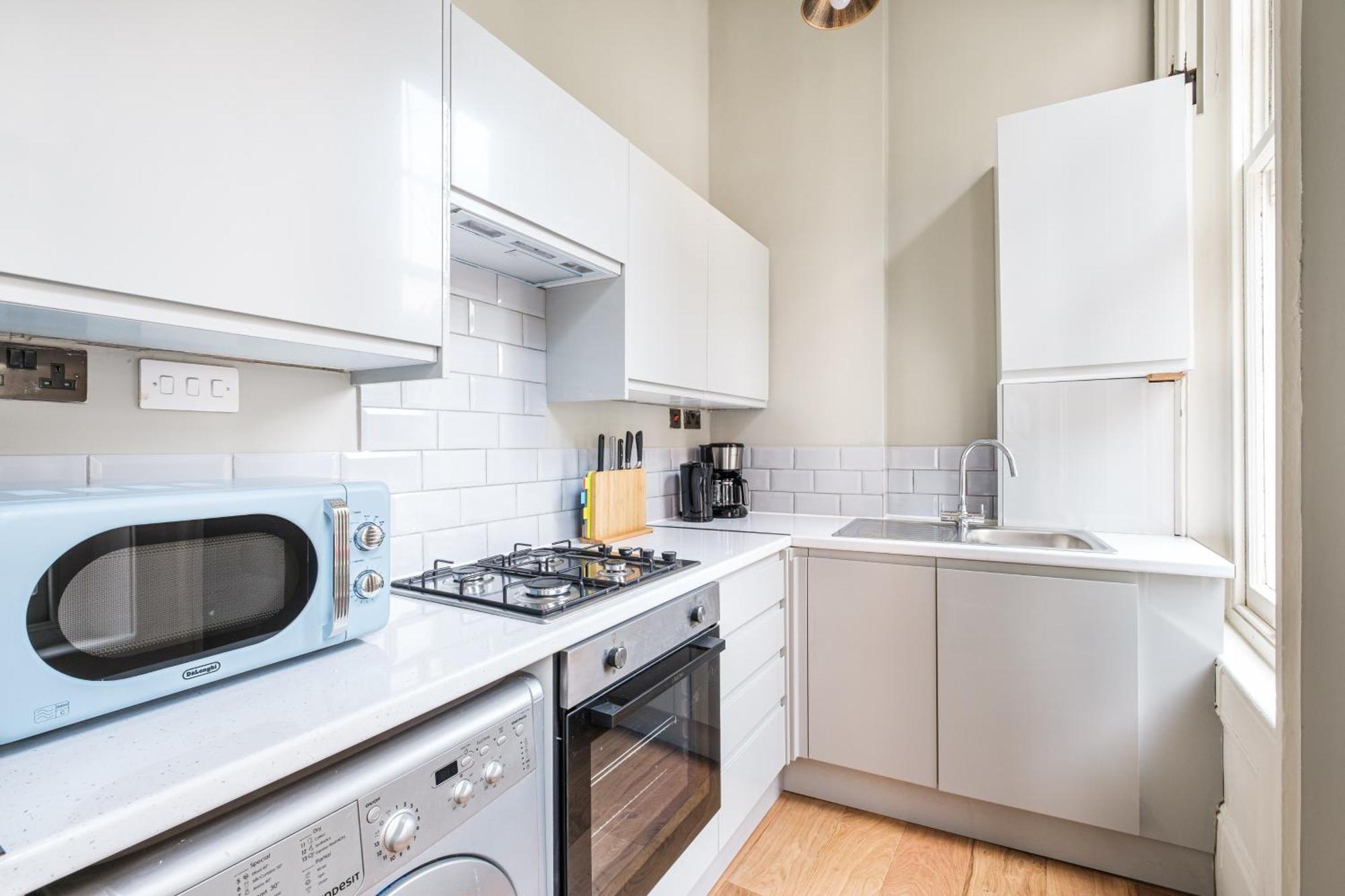 Sunny Corner Apartment In Center Of Лондон Экстерьер фото