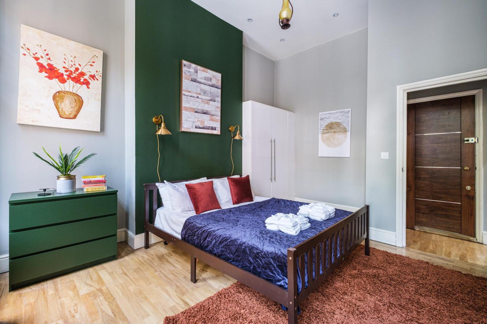 Sunny Corner Apartment In Center Of Лондон Экстерьер фото